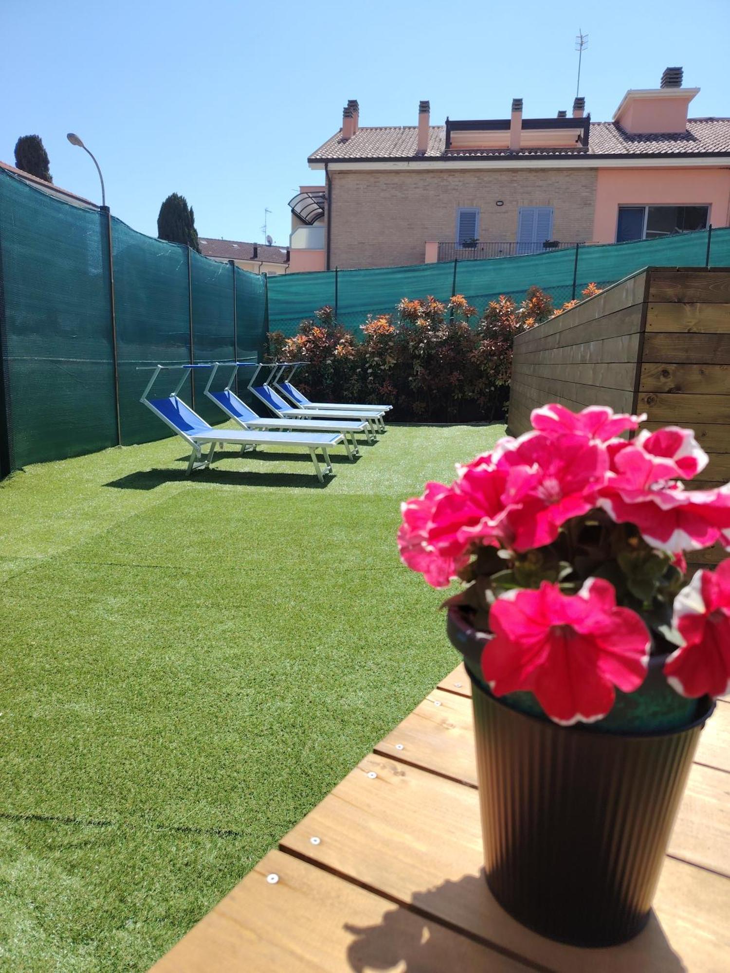 B&B Sunbeach 산베네데토델트론토 외부 사진